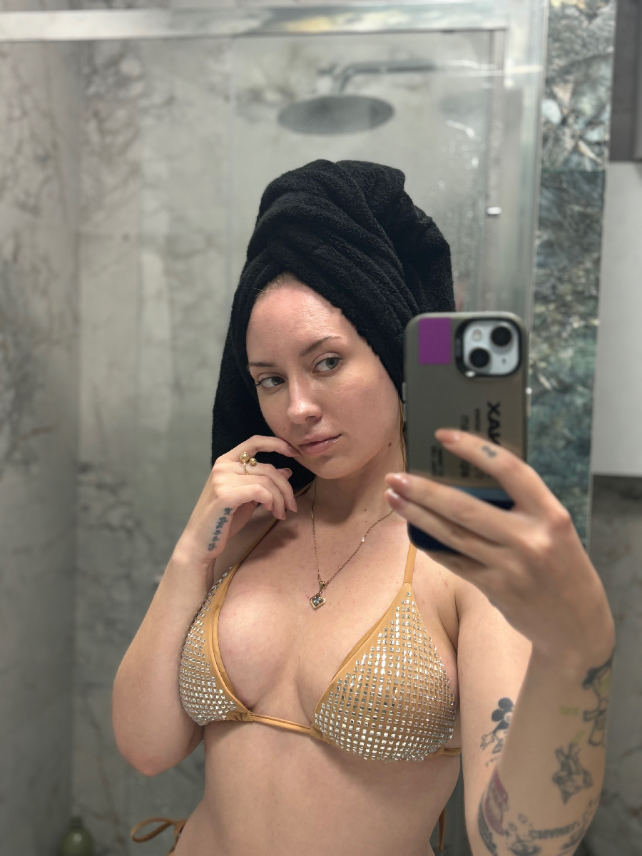 Nude girl KateV in Yangon