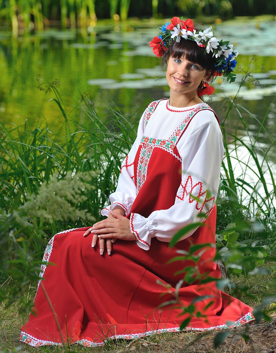 Beautiful girl Girls in Slavic costumes in Yangon